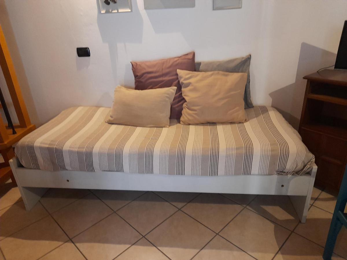 Apartmán A Casa Di Sole Brovello-Carpugnino Exteriér fotografie