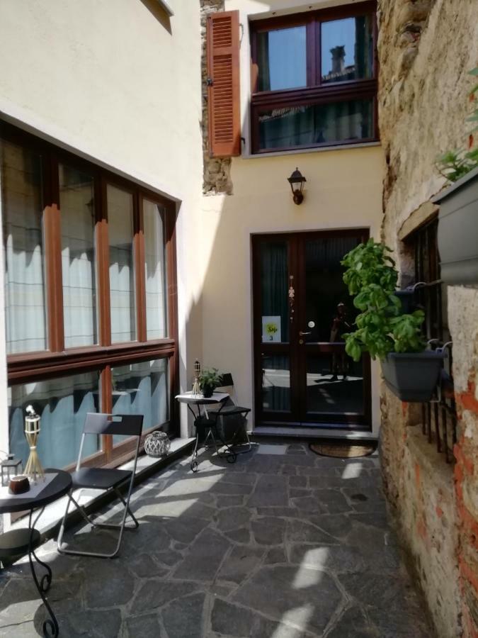 Apartmán A Casa Di Sole Brovello-Carpugnino Exteriér fotografie