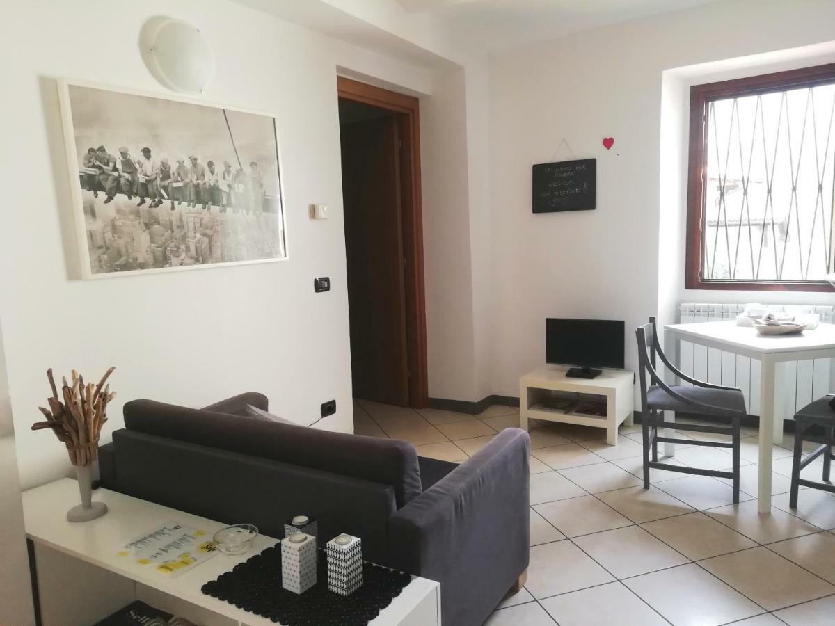 Apartmán A Casa Di Sole Brovello-Carpugnino Exteriér fotografie