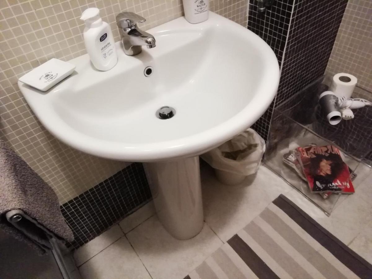 Apartmán A Casa Di Sole Brovello-Carpugnino Exteriér fotografie